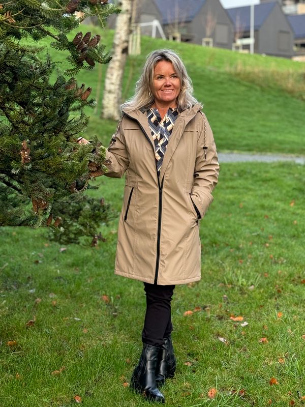 Rain jacket desert taupe 