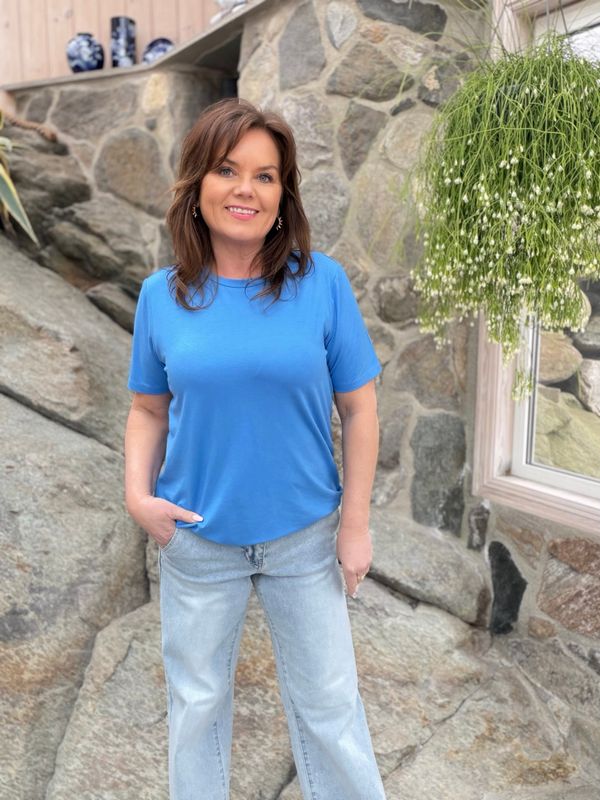 Soft basic t- shirt 