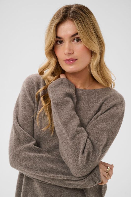 Mela genser brun