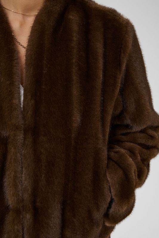 Frania Fur Jacket fra Cream
