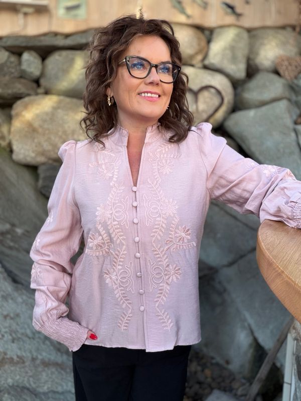 Vanessa emb shirt rosa